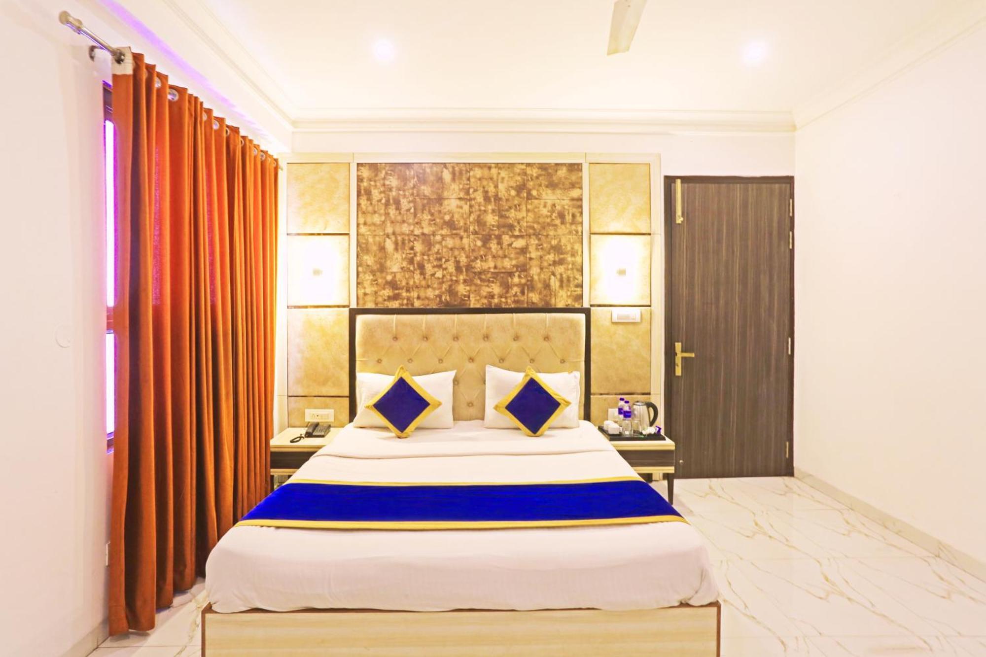 The Almora Residency - Complimentary Airport Trasnfer Hotel Új-Delhi Kültér fotó