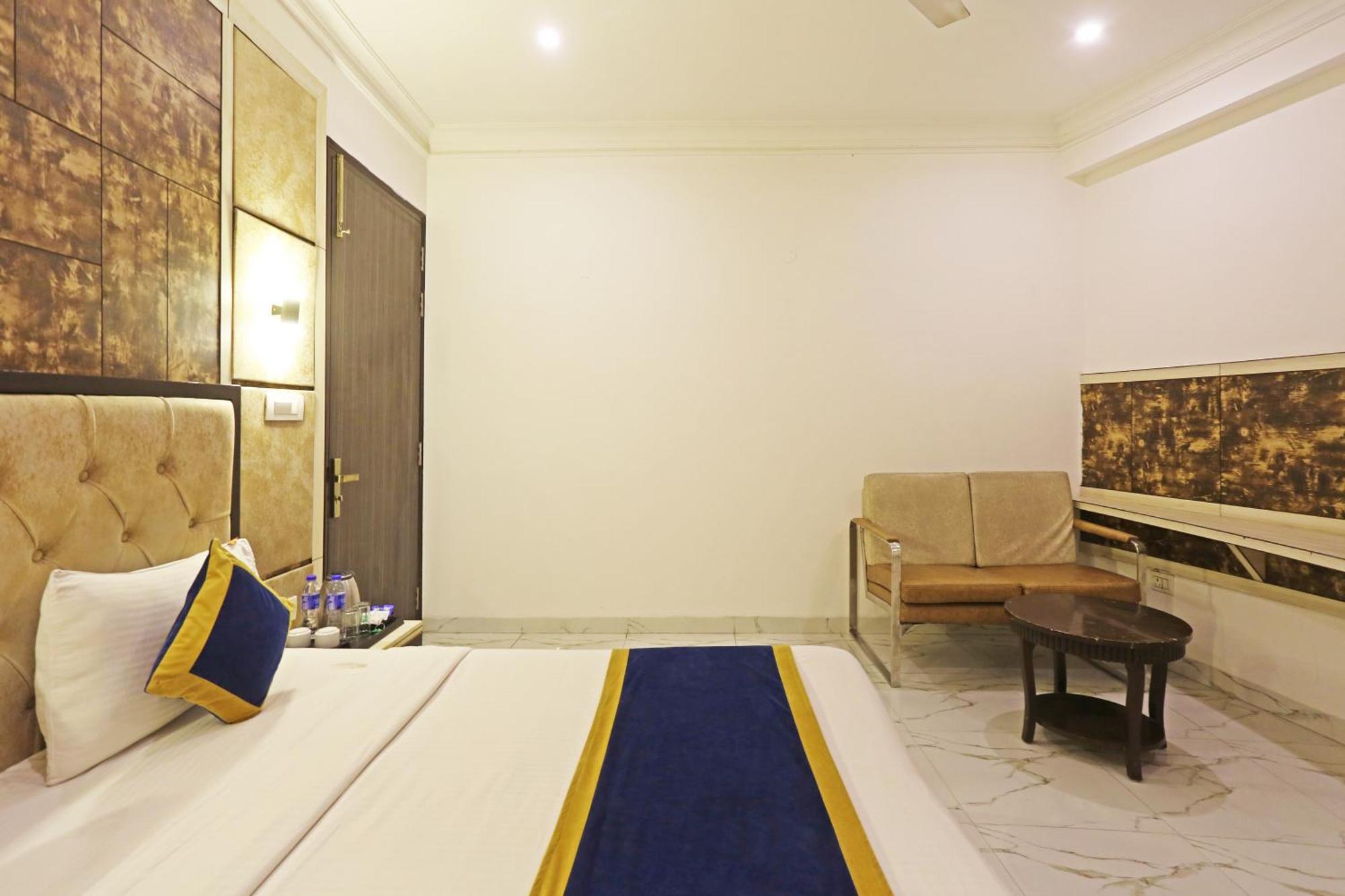 The Almora Residency - Complimentary Airport Trasnfer Hotel Új-Delhi Kültér fotó