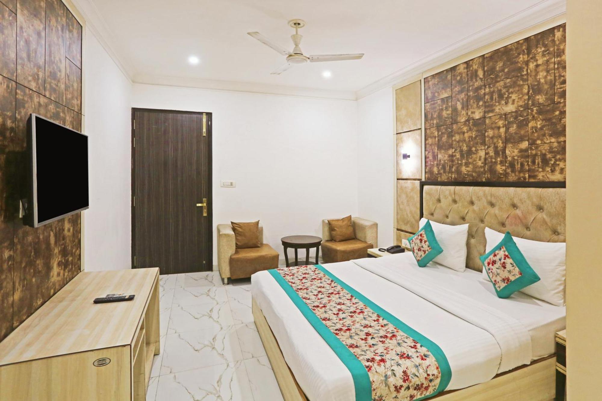 The Almora Residency - Complimentary Airport Trasnfer Hotel Új-Delhi Kültér fotó